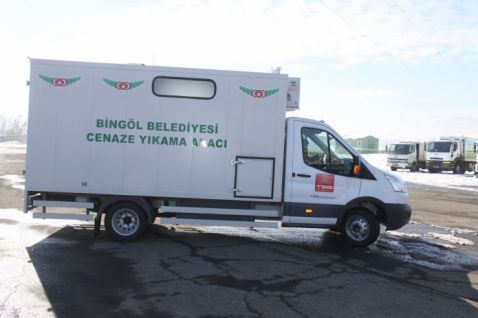 Tbb, bingöl belediyesi’ne cenaze aracı hibe etti