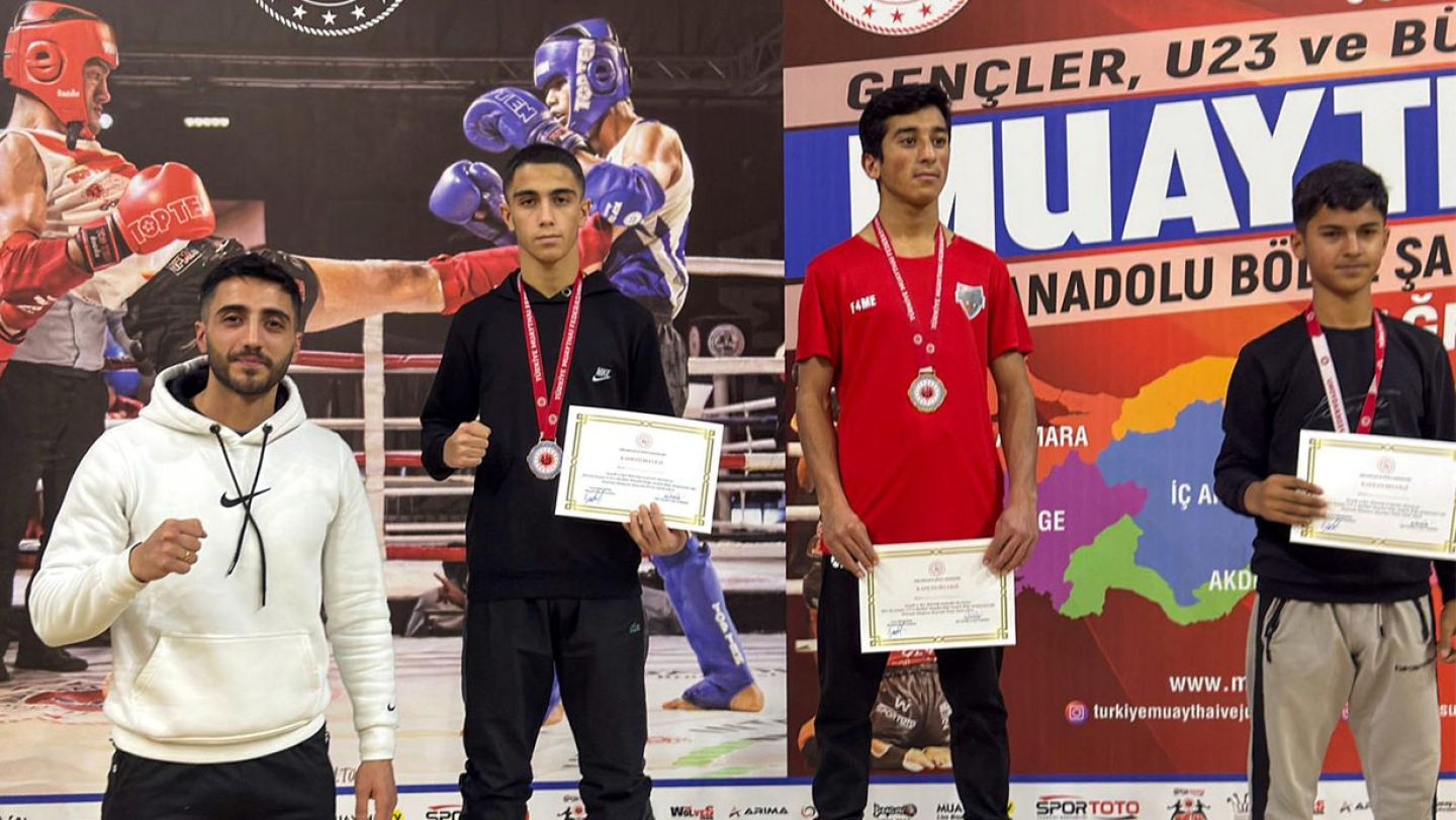 YAŞAM SPOR KULÜBÜ, İKİ BRANŞTA ŞAMPİYONLUK SEVİNCİ YAŞATTI