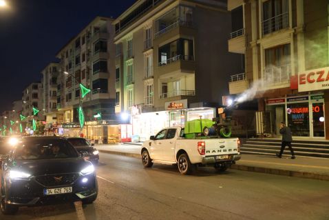 BİNGÖL BELEDİYESİ İLAÇLAMA ÇALIŞMALARINA START VERDİ
