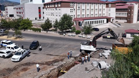 YENİ HASTANEYE 617 METRELİK ALTYAPI